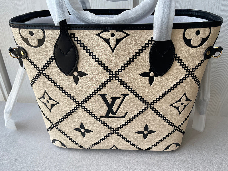 LOV2 Bags - Luxurious Bags  711