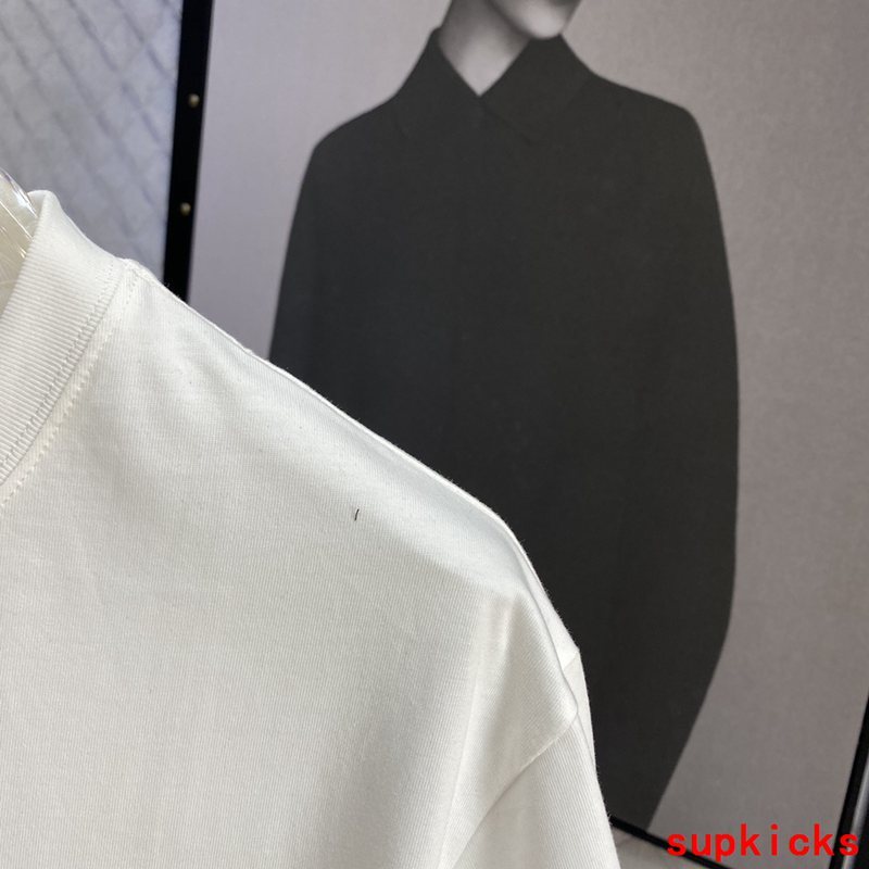 Moncler Luxury Cloth