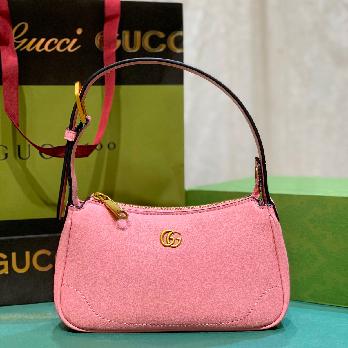 Elite Carryalls