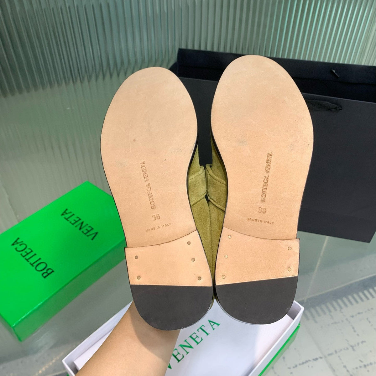 BOTT LOAFERS