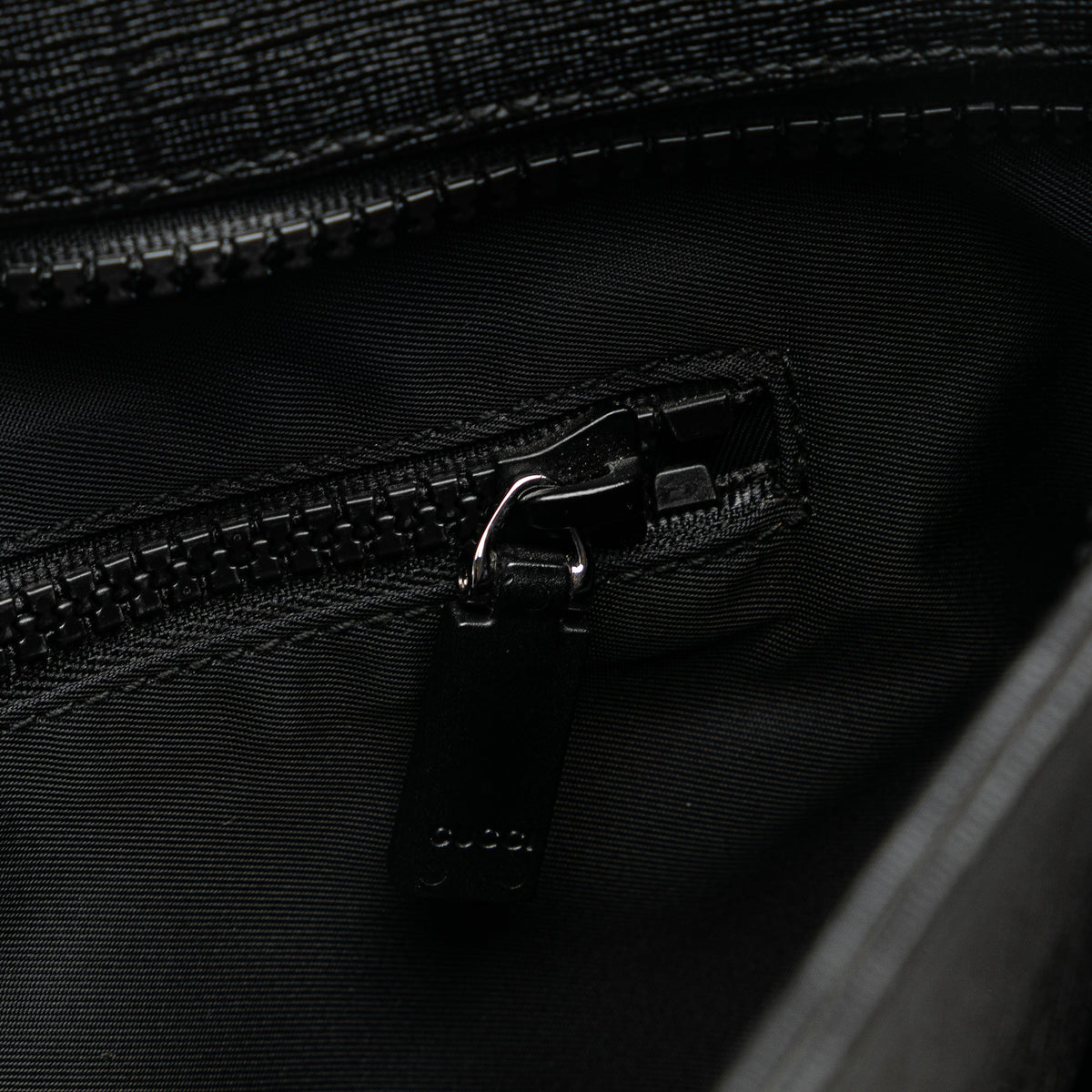 GUCCI Trademark Logo Crossbody Crossbody Bag