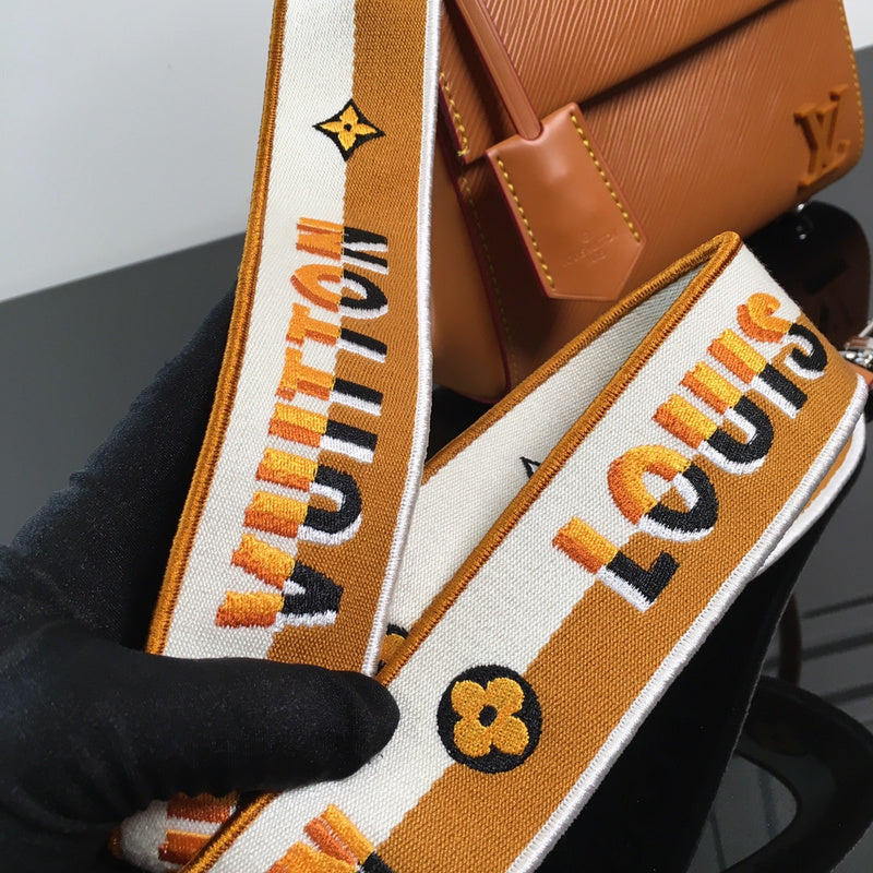 I W Fashion Lu-Vi bags - 17099