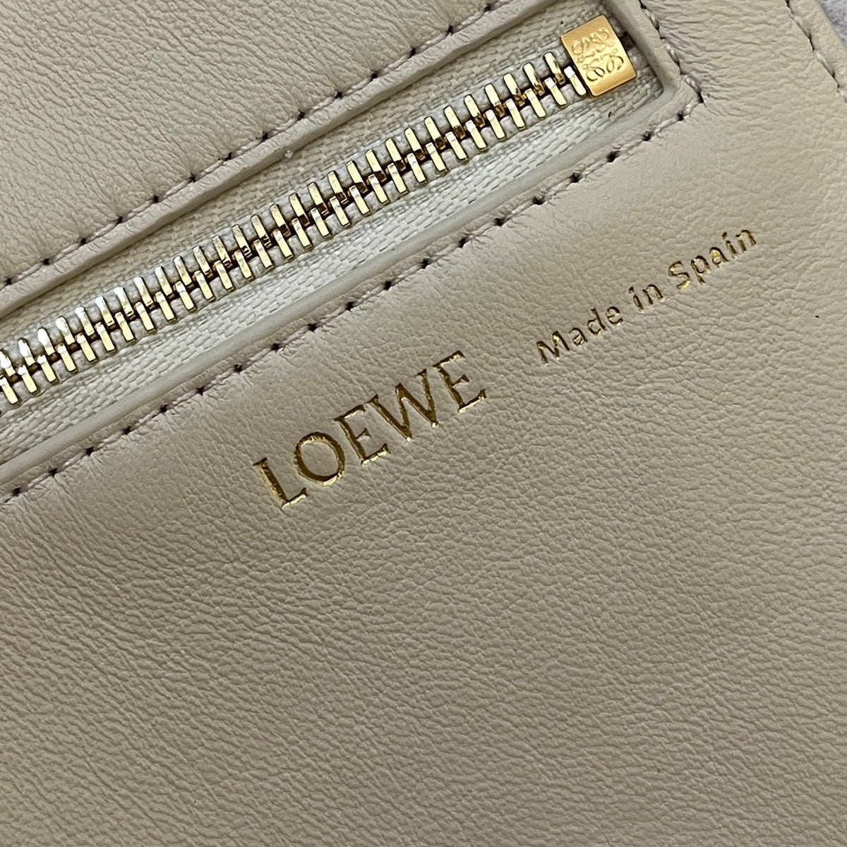 LOEW SMALL SQUEEZE BAG
