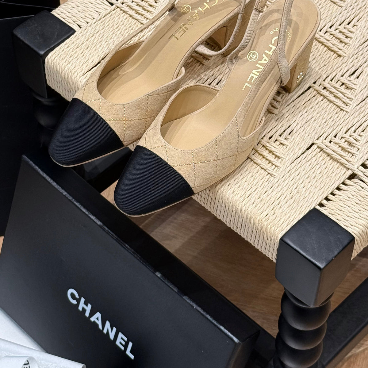 CC SLINGBACK PUMPS