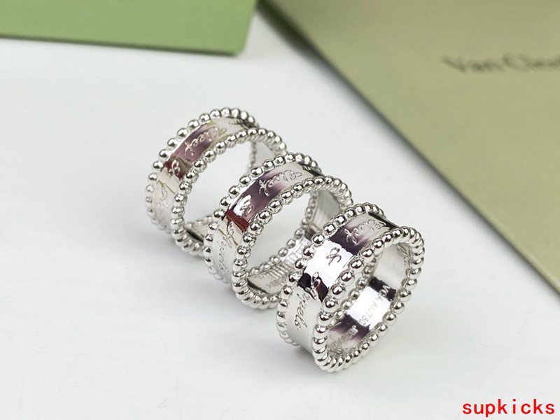 Van Cleef & Arples Jewelry
