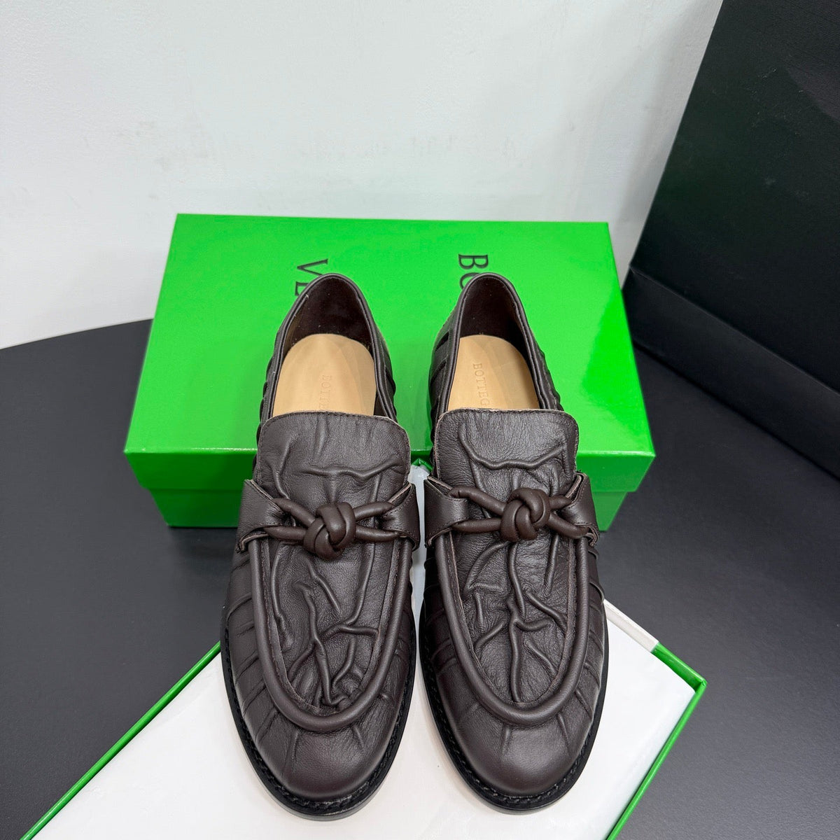 BOTT V LOAFERS