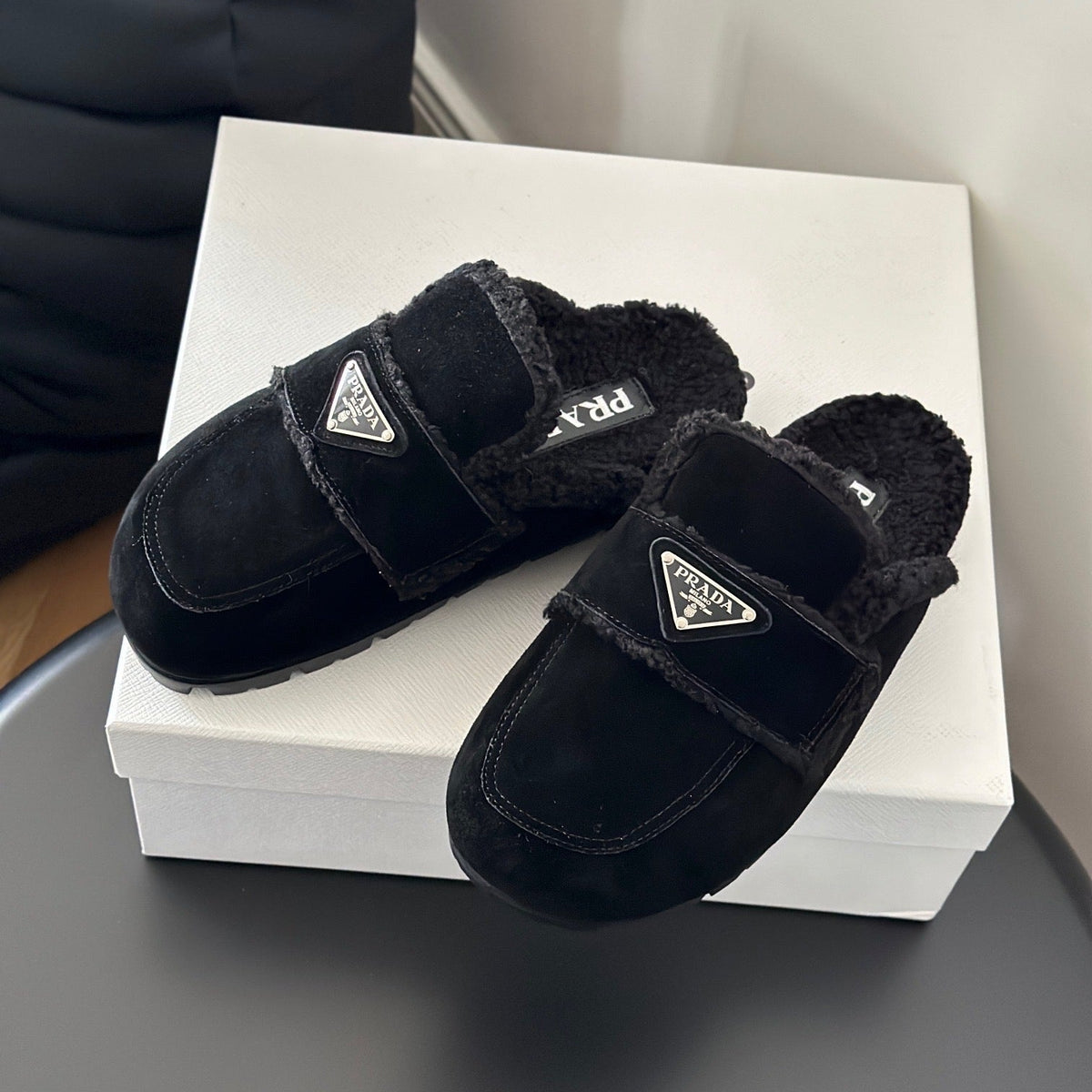 PD SHEARLING SLIPPERS