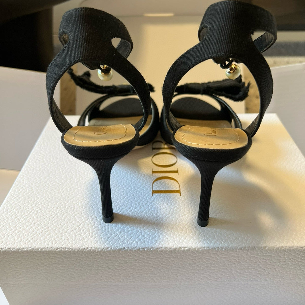 CD HEELS