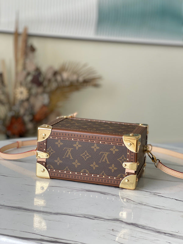 I W Fashion Lu-Vi bags - 17406