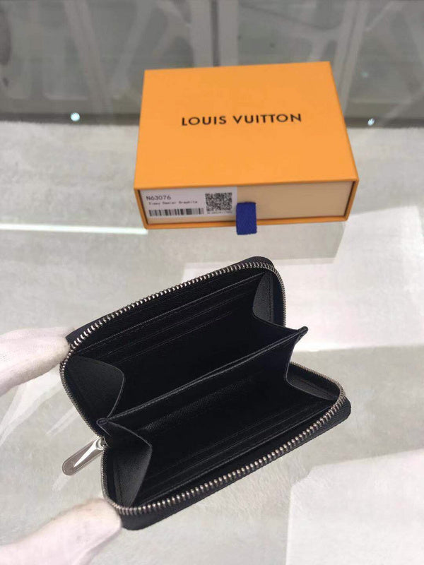 I W Fashion Lu-Vi bags - 9104