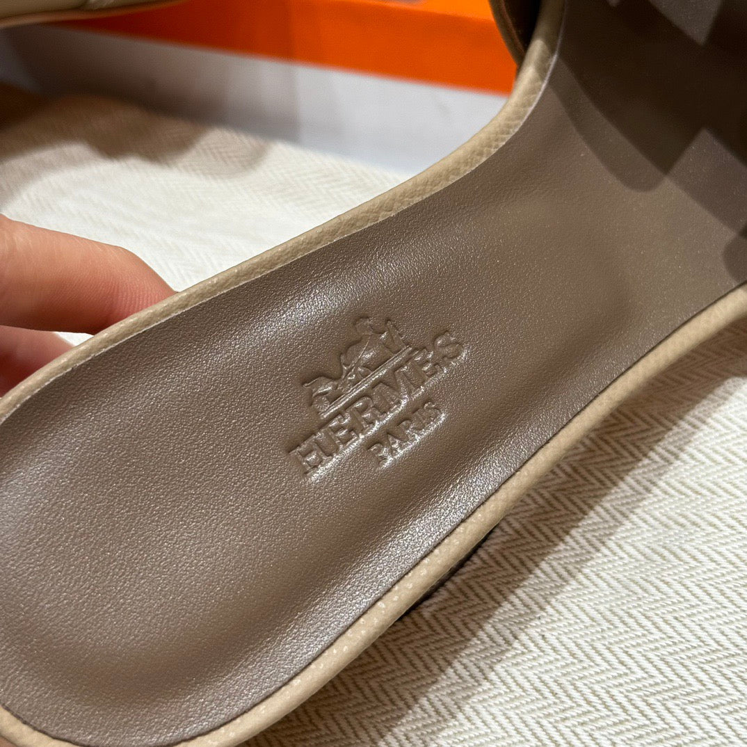 HERM OASIS SANDALS