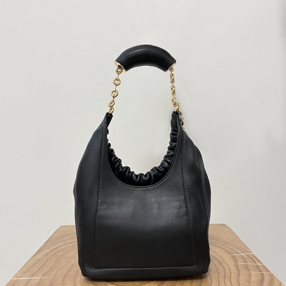 LOEW SMALL SQUEEZE BAG