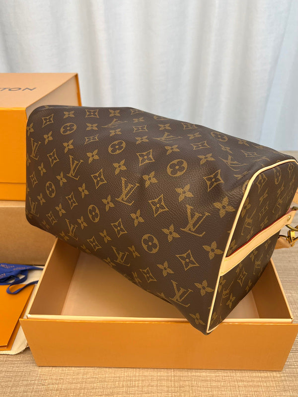 I W Fashion Lu-Vi Bags - 16779