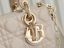 new-luxury-designer-bags-nm7600