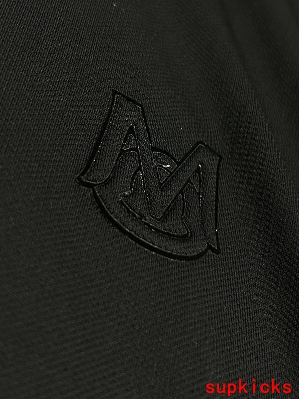 Moncler Luxury Cloth