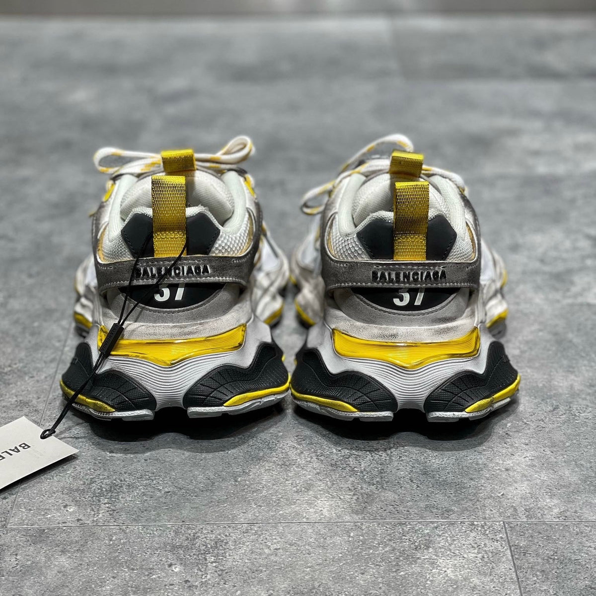 BAL CARGO TRAINERS