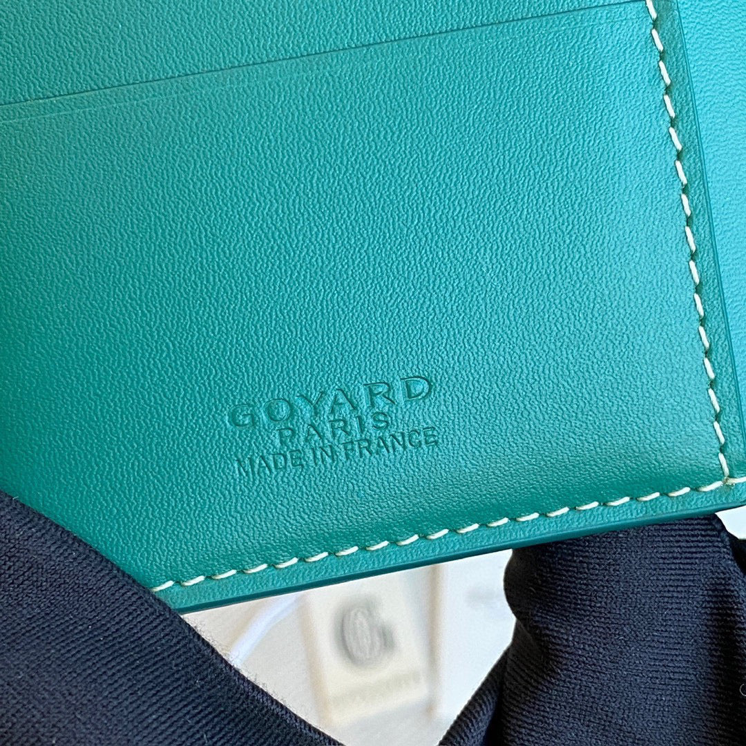 GOYA GRENELLE PASSPORT COVER