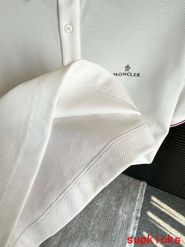 Moncler Luxury Cloth
