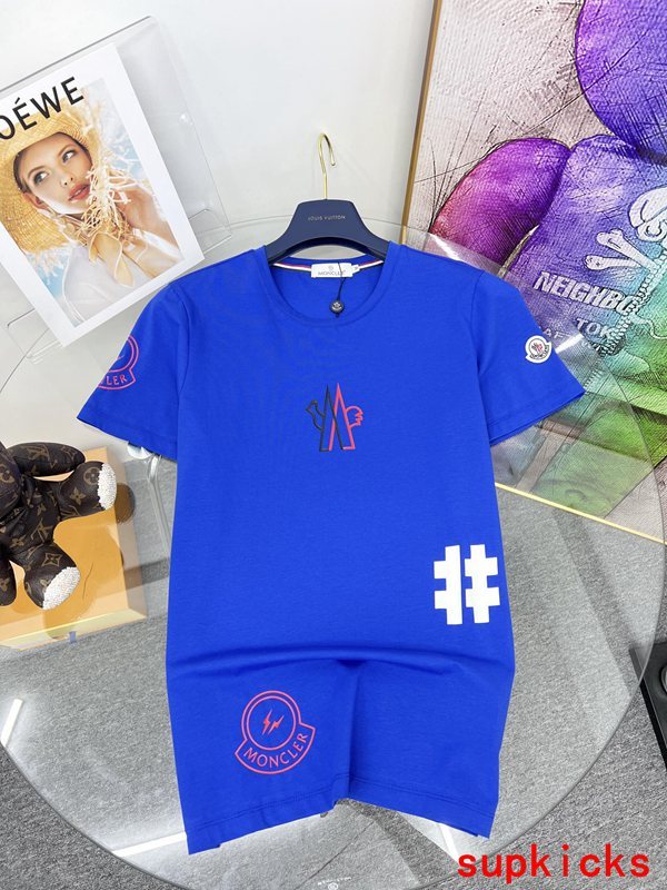 Moncler Luxury Cloth