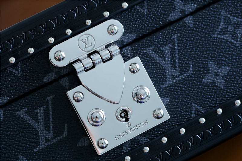 I W Fashion Lu-Vi bags - 11356