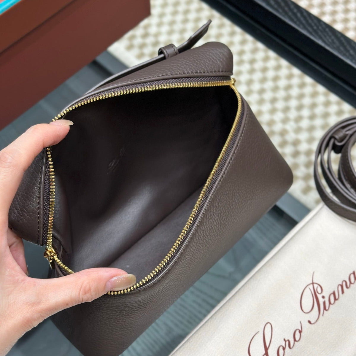 LORO P EXTRA POCKET L19 BAG