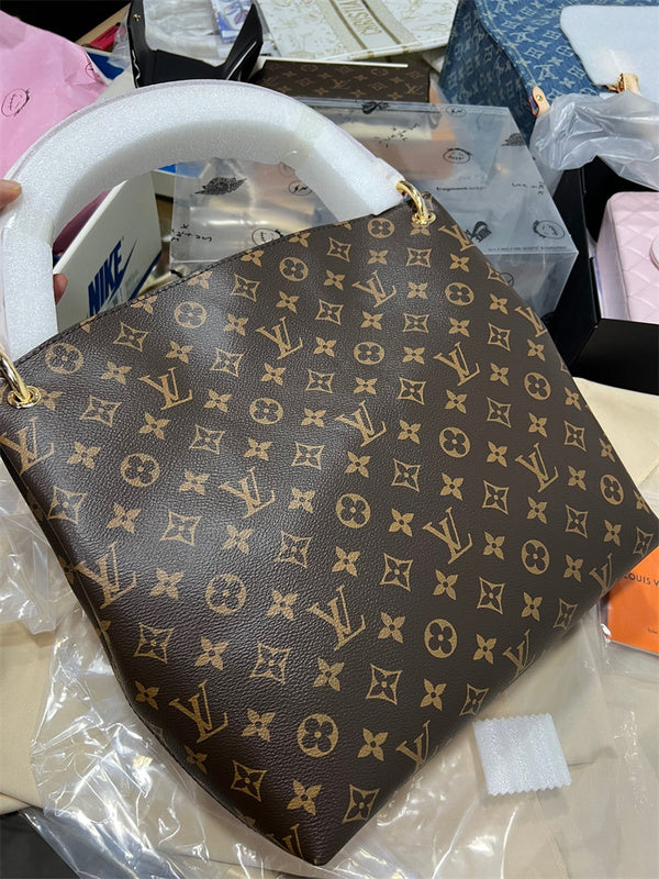 PHA - LOV Bags - 209