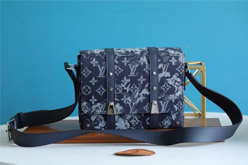 I W Fashion Lu-Vi bags - 10163
