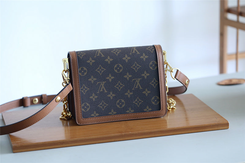 I W Fashion Lu-Vi bags - 8140