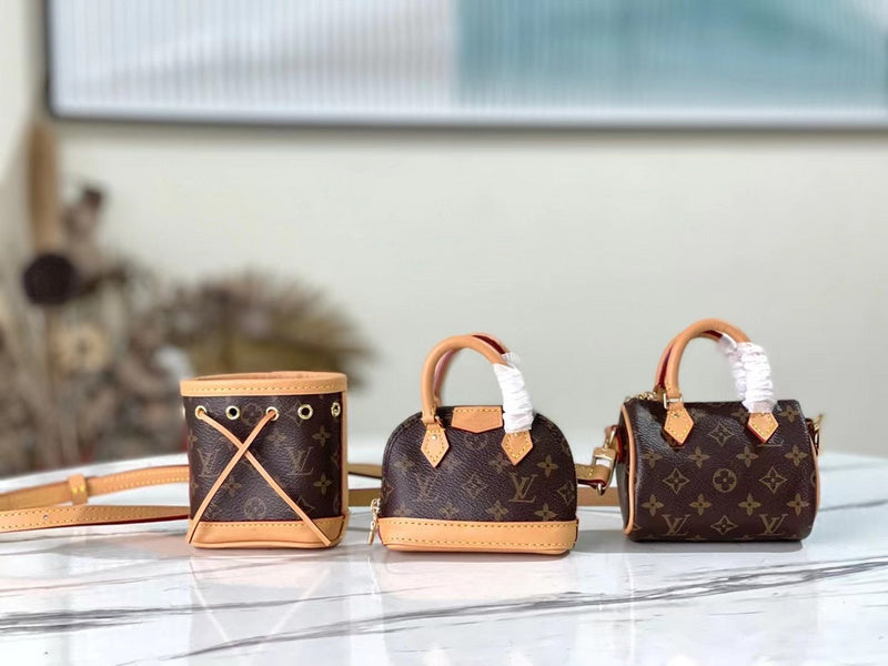 I W Fashion Lu-Vi Bags - 16943