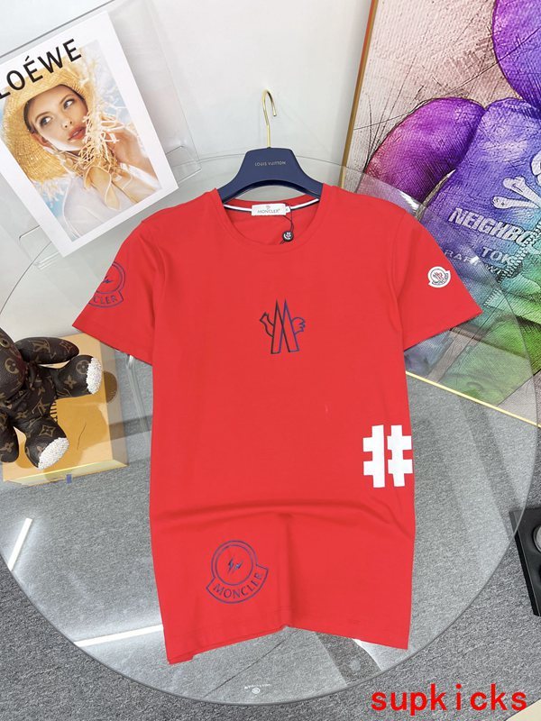 Moncler Luxury Cloth