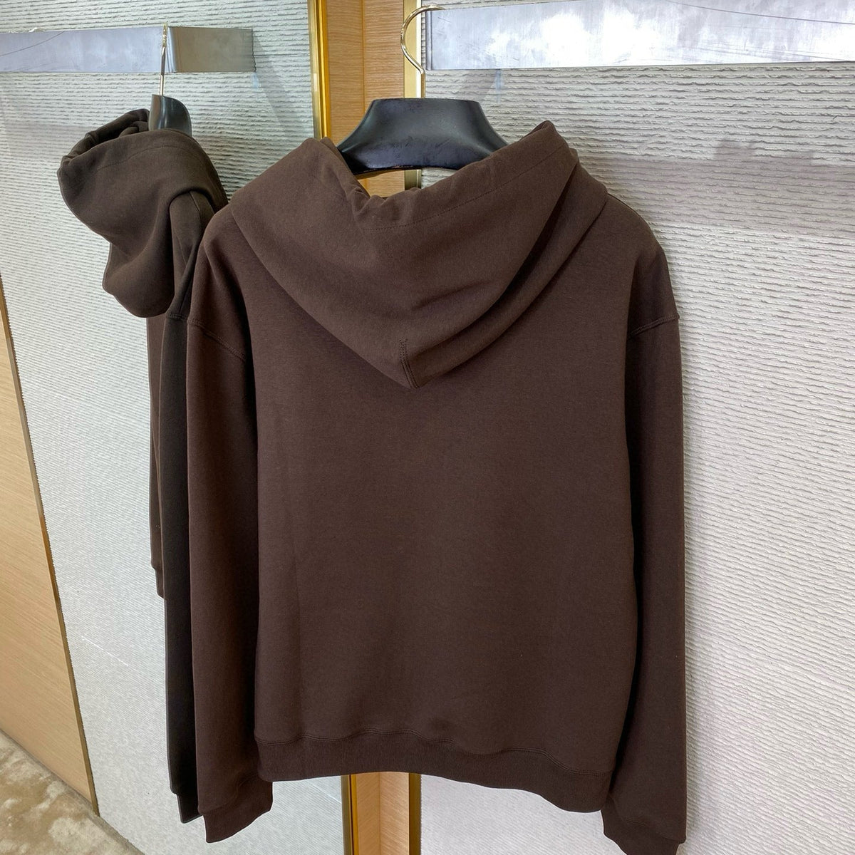 LOU HOODIE