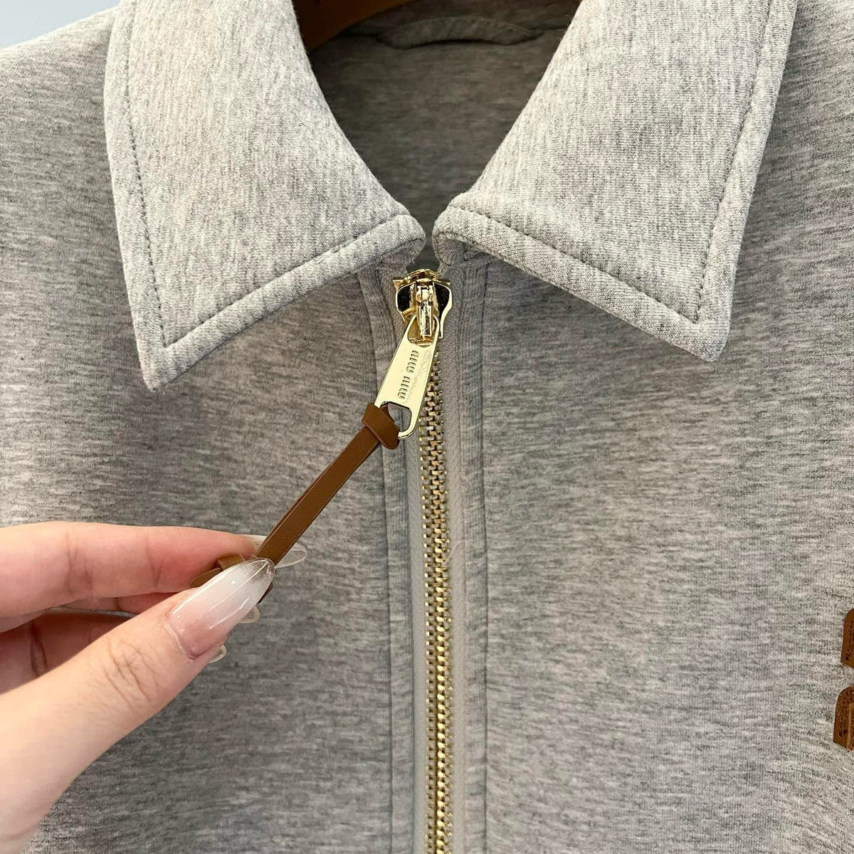 MIU M ZIP HOODIE