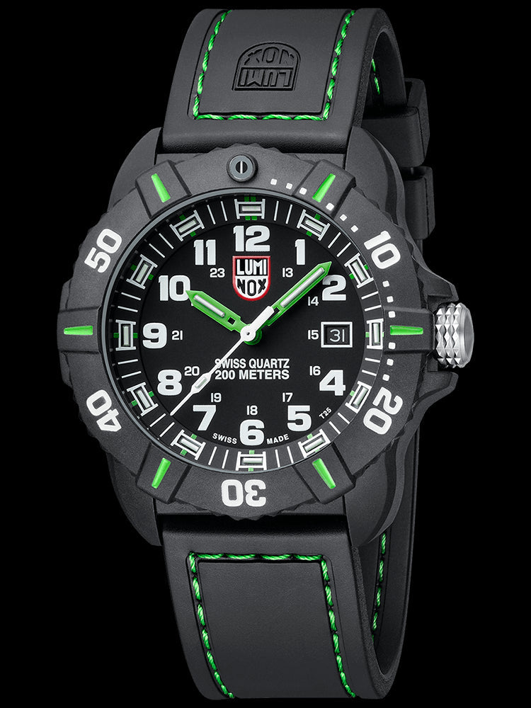 Luminox Men's XS.3037 Coronado 44mm Quartz Watch