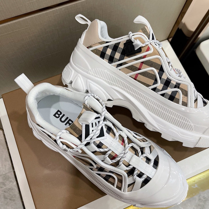 Burberry Luxury Shoes