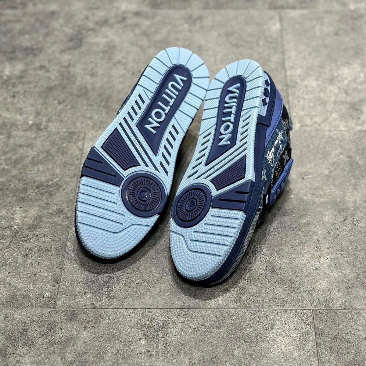 LOU TRAINERS