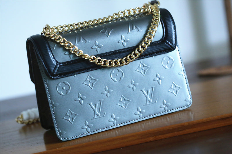 I W Fashion Lu-Vi bags - 8048
