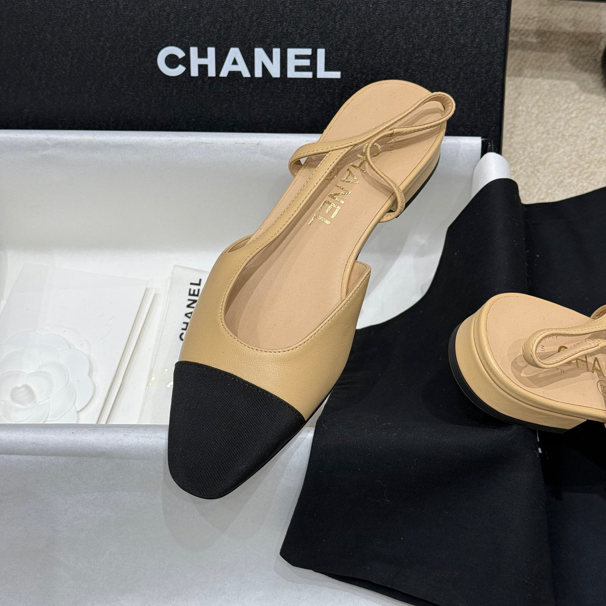 CC SLINGBACK PUMPS