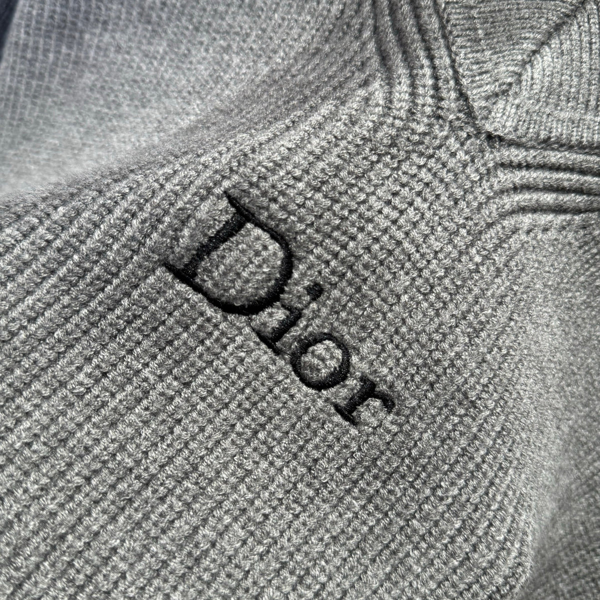 CD JUMPER