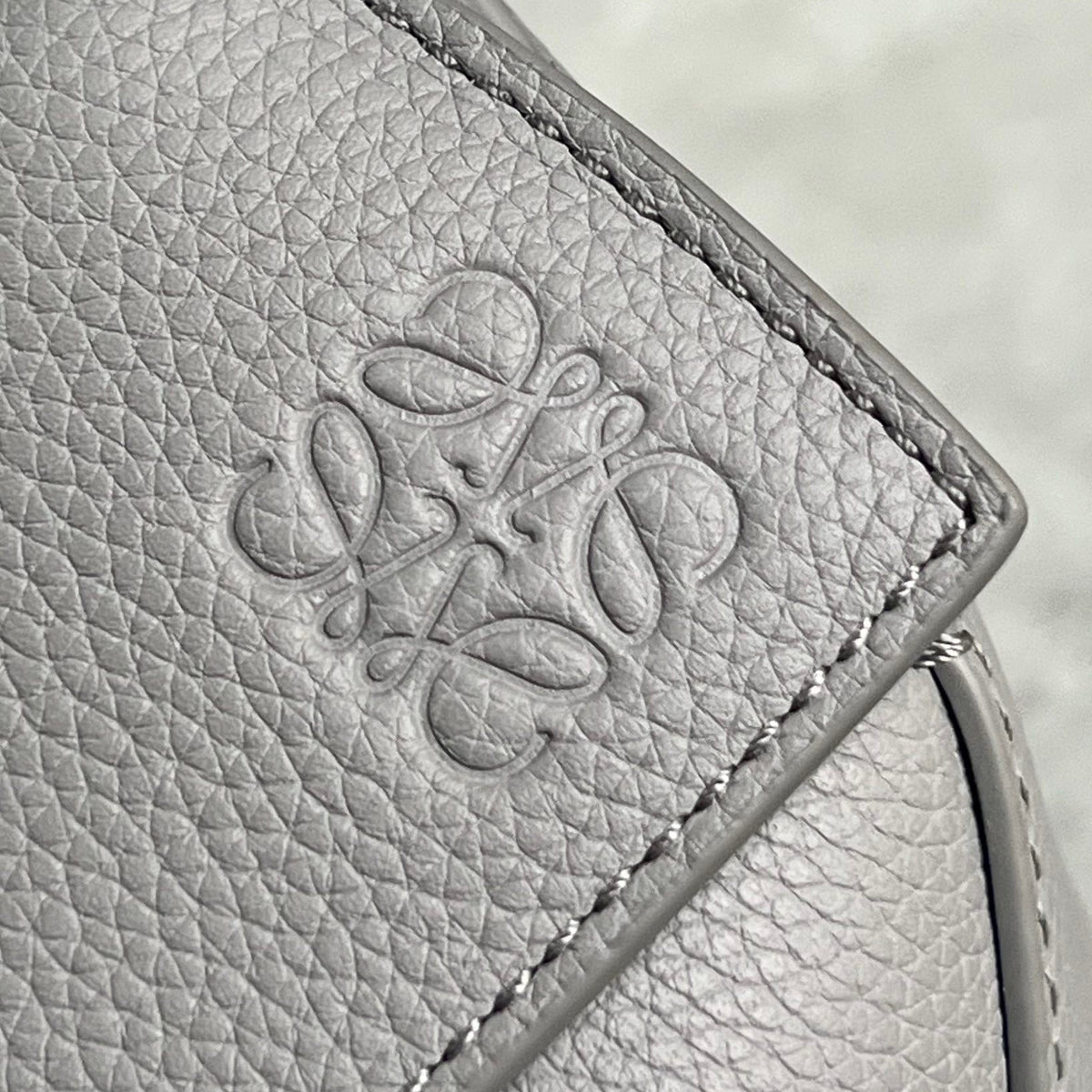 LOEW SMALL PUZZLE EDGE BAG