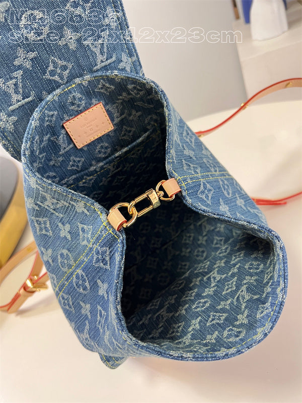 PHA - LOV Bags - 059
