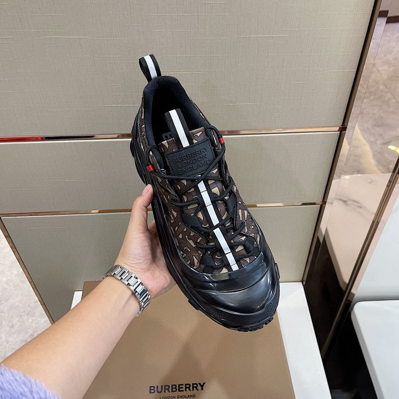 Burberry Luxury Shoes