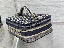 new-luxury-designer-bags-nm7361