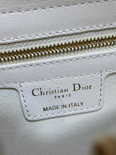 new-designer-premium-bags-nm7305
