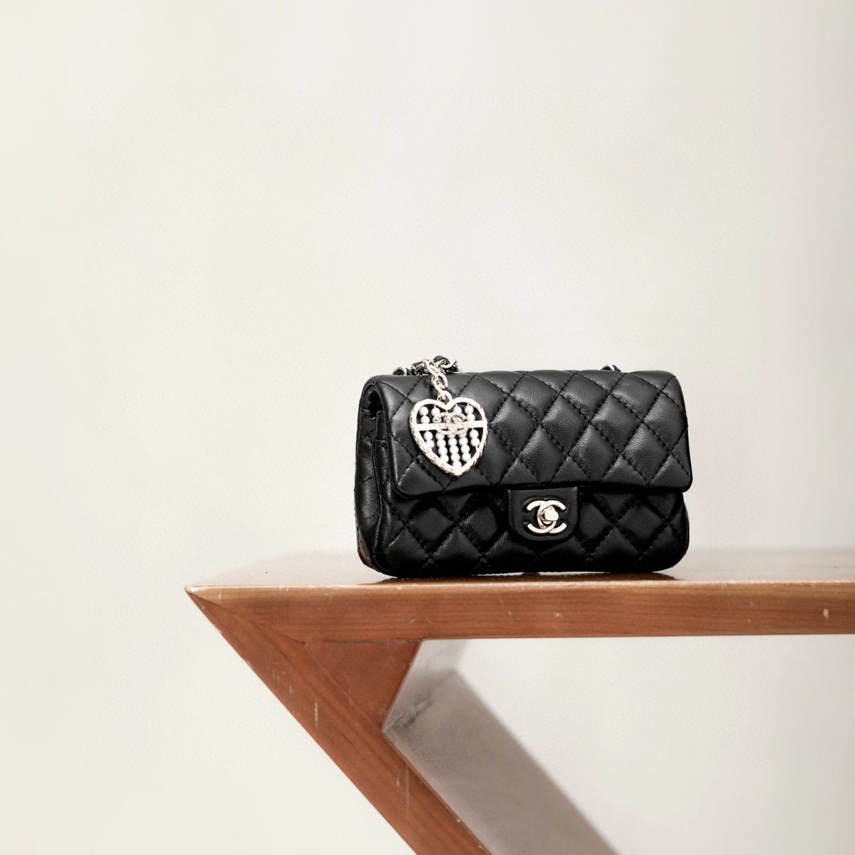 CC 25A MINI CLASSIC FLAP BAG