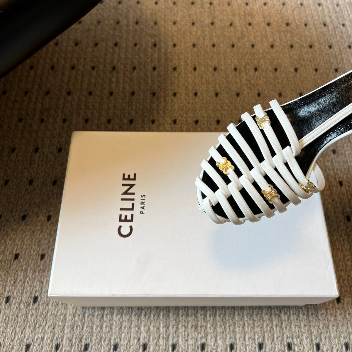 CEL HEELS