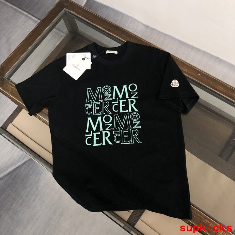 Moncler Luxury Cloth