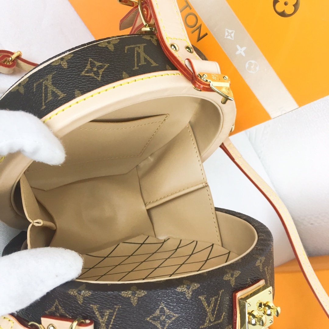 Elite Carryalls