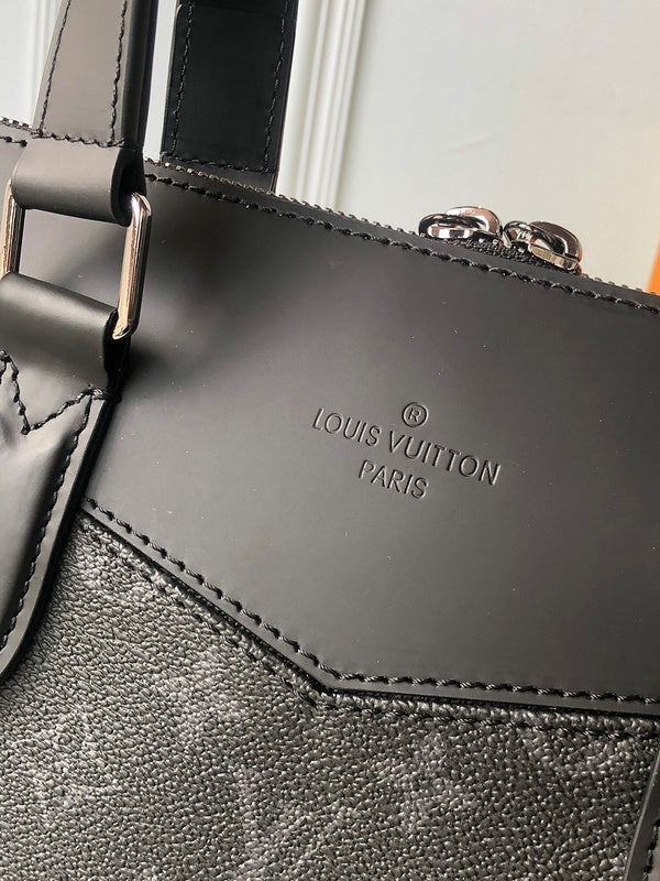 I W Fashion Lu-Vi bags - 17730