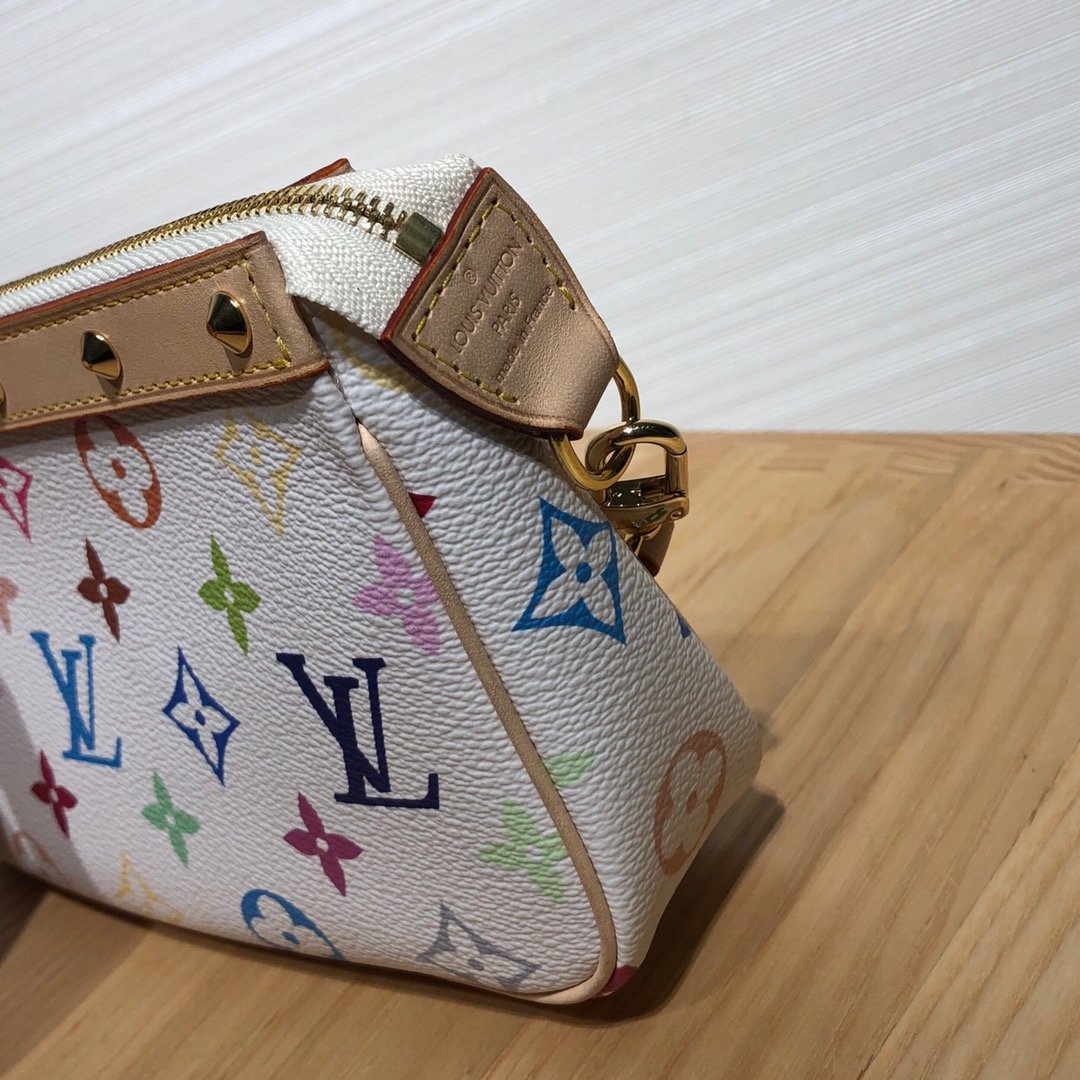 Elite Carryalls
