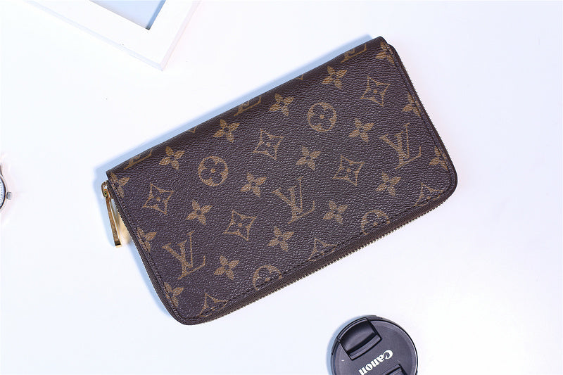 I W Fashion Lu-Vi bags - 10881